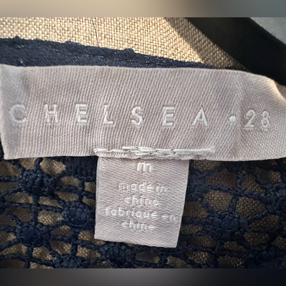 Intricate Lacey navy dress - Picture 7 of 7